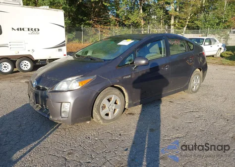 2010 Toyota Prius z USA, uszkodzony, nr VIN JTDKN3DU4A0244664